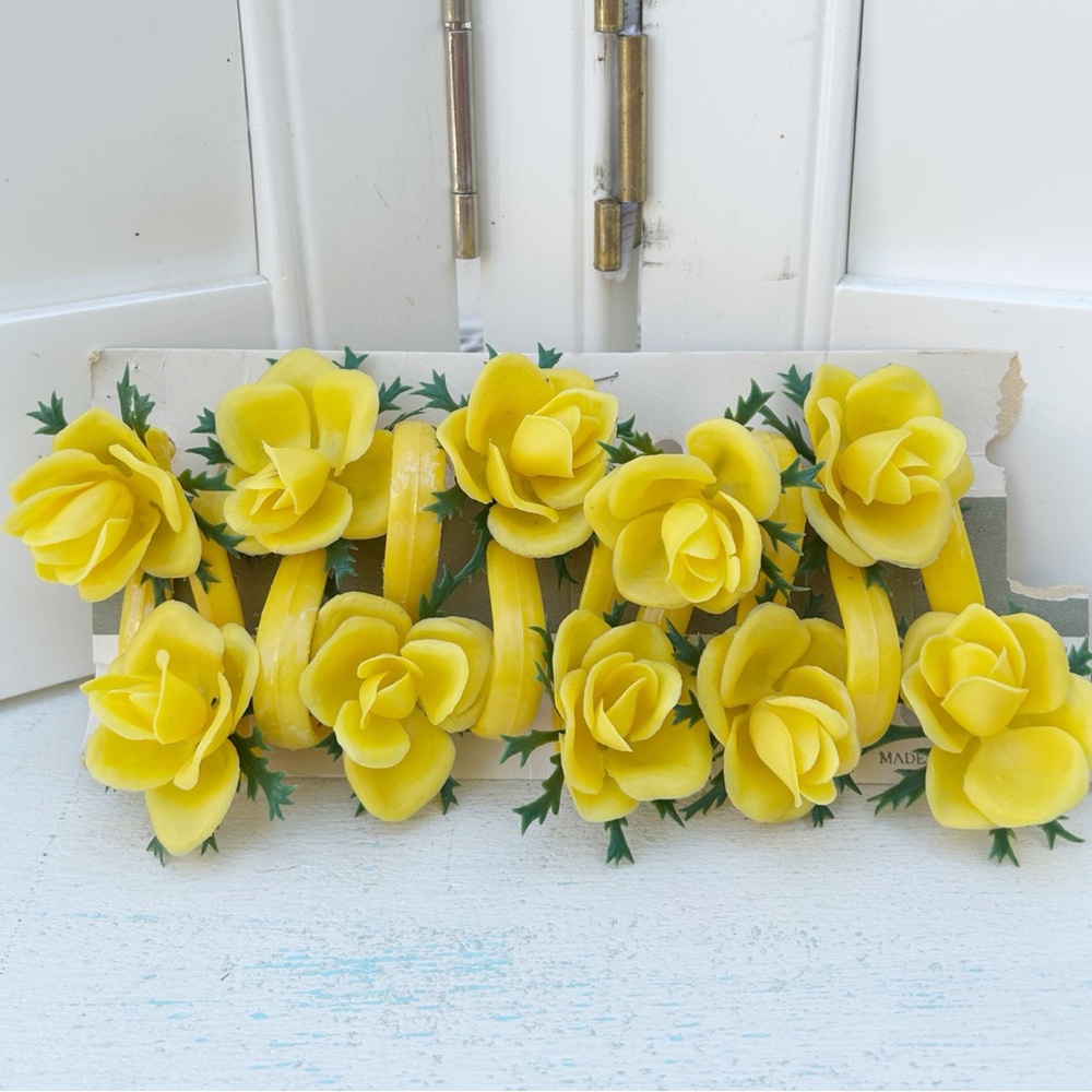Vintage Shower Curtain Hooks Floral Yellow Rose Set of 10 Plastic Kitsch